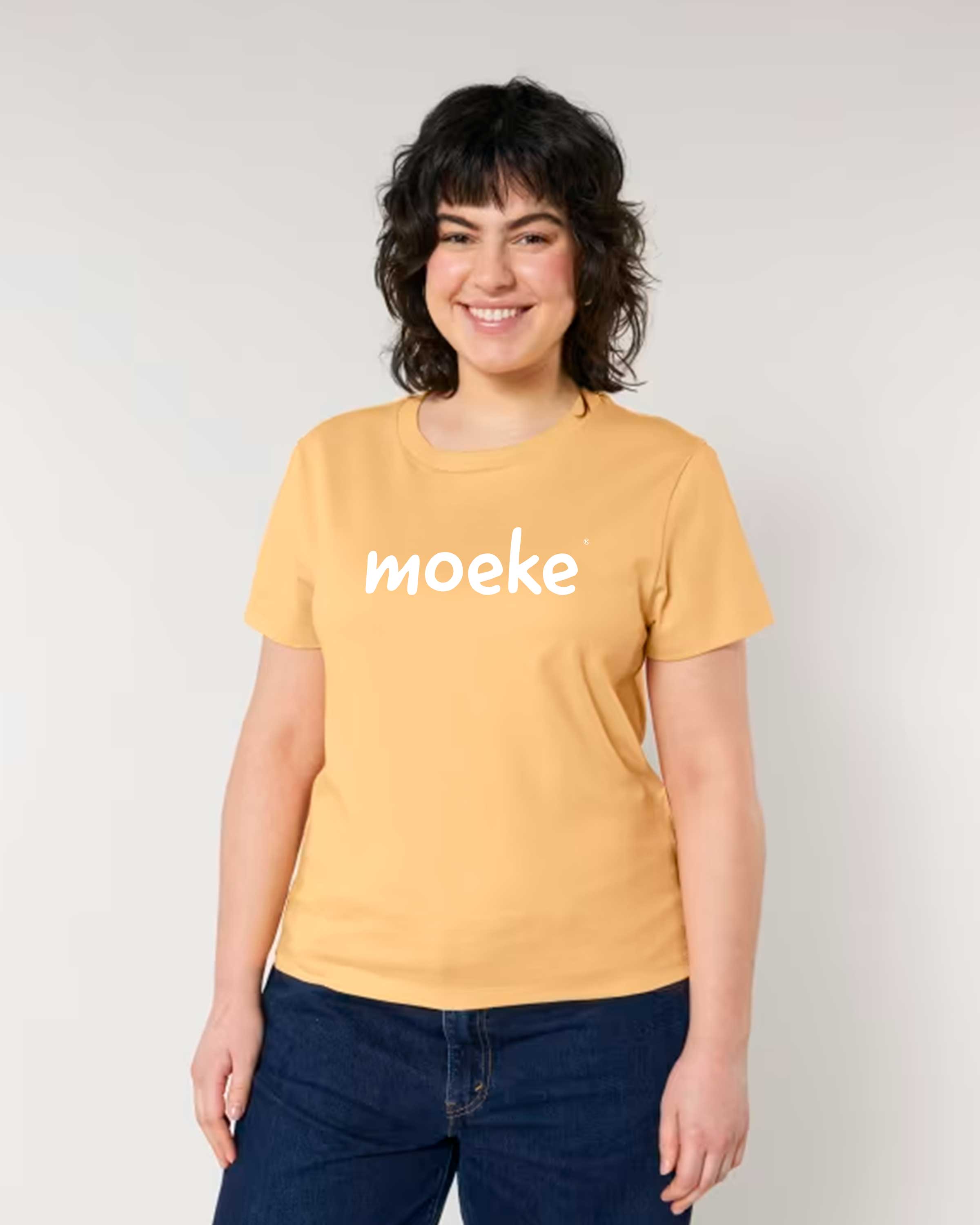 Dames Tshirt Groningse tekst "moeke"